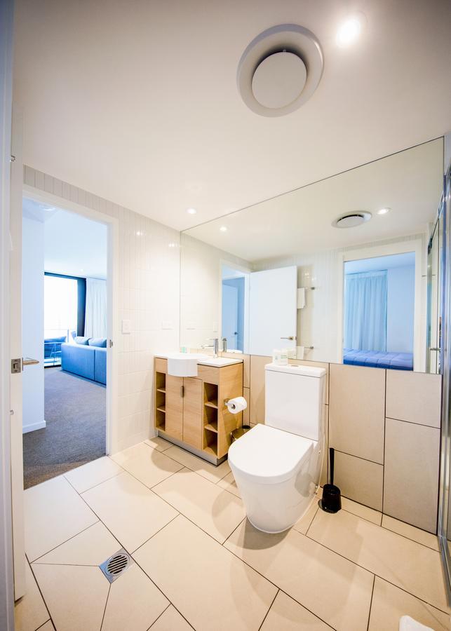 Dayday Premier Apartments At 2663 Gold Coast Hwy, Broadbeach Exterior photo
