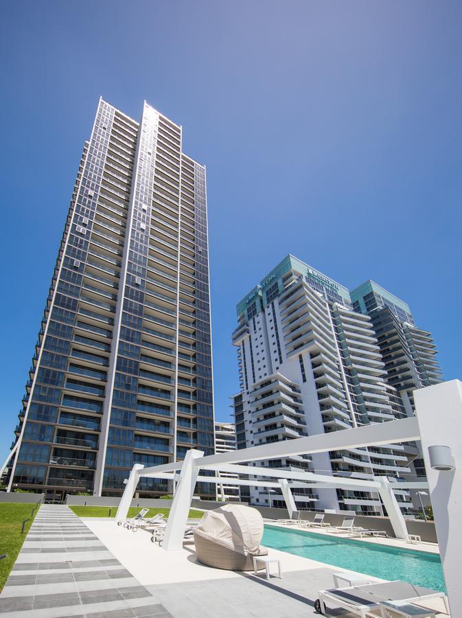 Dayday Premier Apartments At 2663 Gold Coast Hwy, Broadbeach Exterior photo