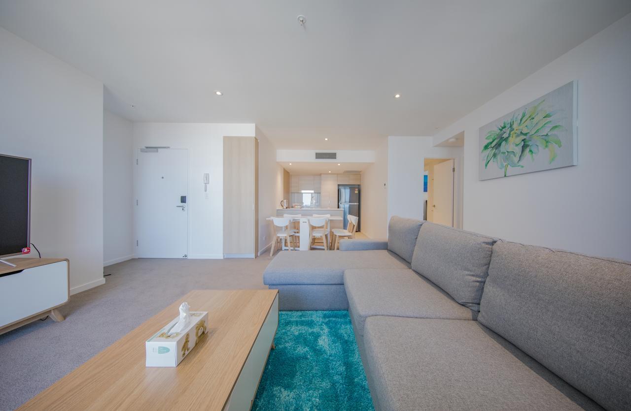Dayday Premier Apartments At 2663 Gold Coast Hwy, Broadbeach Exterior photo